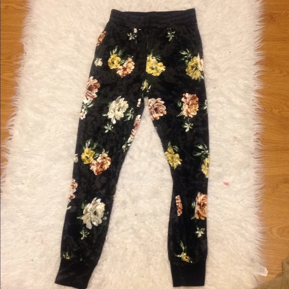 VELVET FLORAL JOGGER TRENDY POCKETS VELVET COMFORT